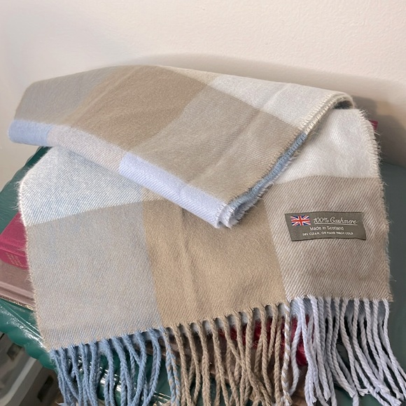 Accessories - Check Blue and Brown 100% Cashmere Scotland Scarf with Fringe